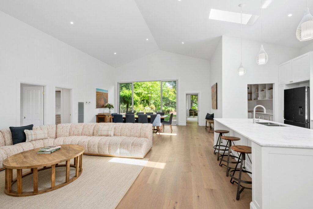Niemann St 1